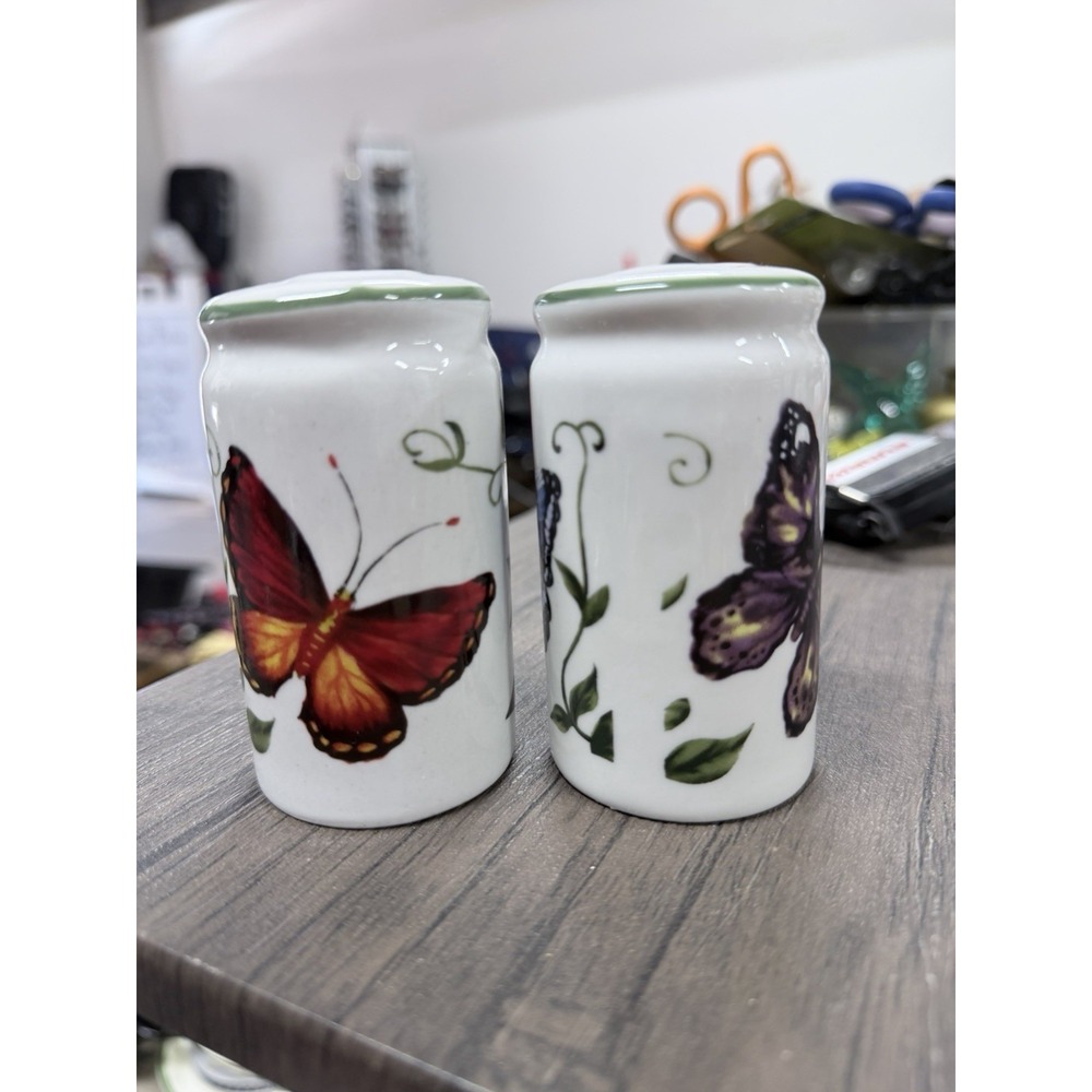 Tabletops Unlimited Spring Butterfly Garden Salt & Pepper Shakers Green Trim